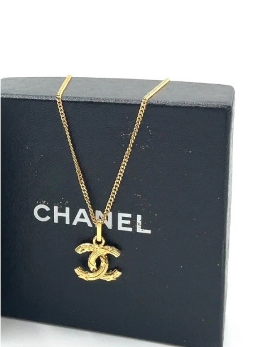 Chanel X Textured 24k gold Plated CC Logo Necklace W/Chanel Box -EUC